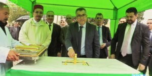 القنيطرة-تنظيم معرض للفن التشكيلي وتقديم اللباس التقليدي الغرباوي على هامش افتتاح الجامعة المفتوحة لقادة البيئة والمناخ الشباب