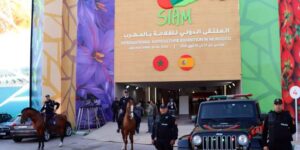 وزير الفلاحة محمد صديقي يترأس توقيع شراكة بين مؤسسات تعنى بالمجال الفلاحي بالملتقى الدولي للفلاحة بمكناس .