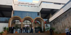 العثور على رضيعة بجوار حاوية أزبال ببوعرفة والسلطات تحدد هوية الأم